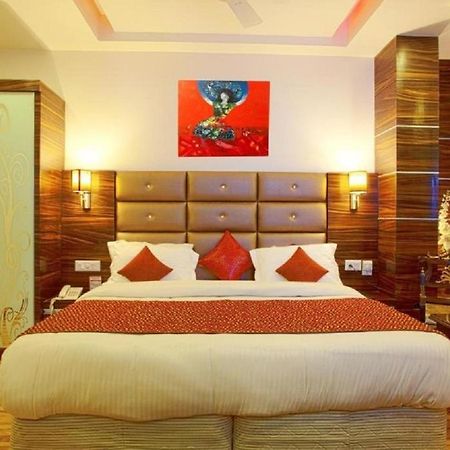 Airport Hotel Gulshan Deluxe Palace New Delhi Extérieur photo