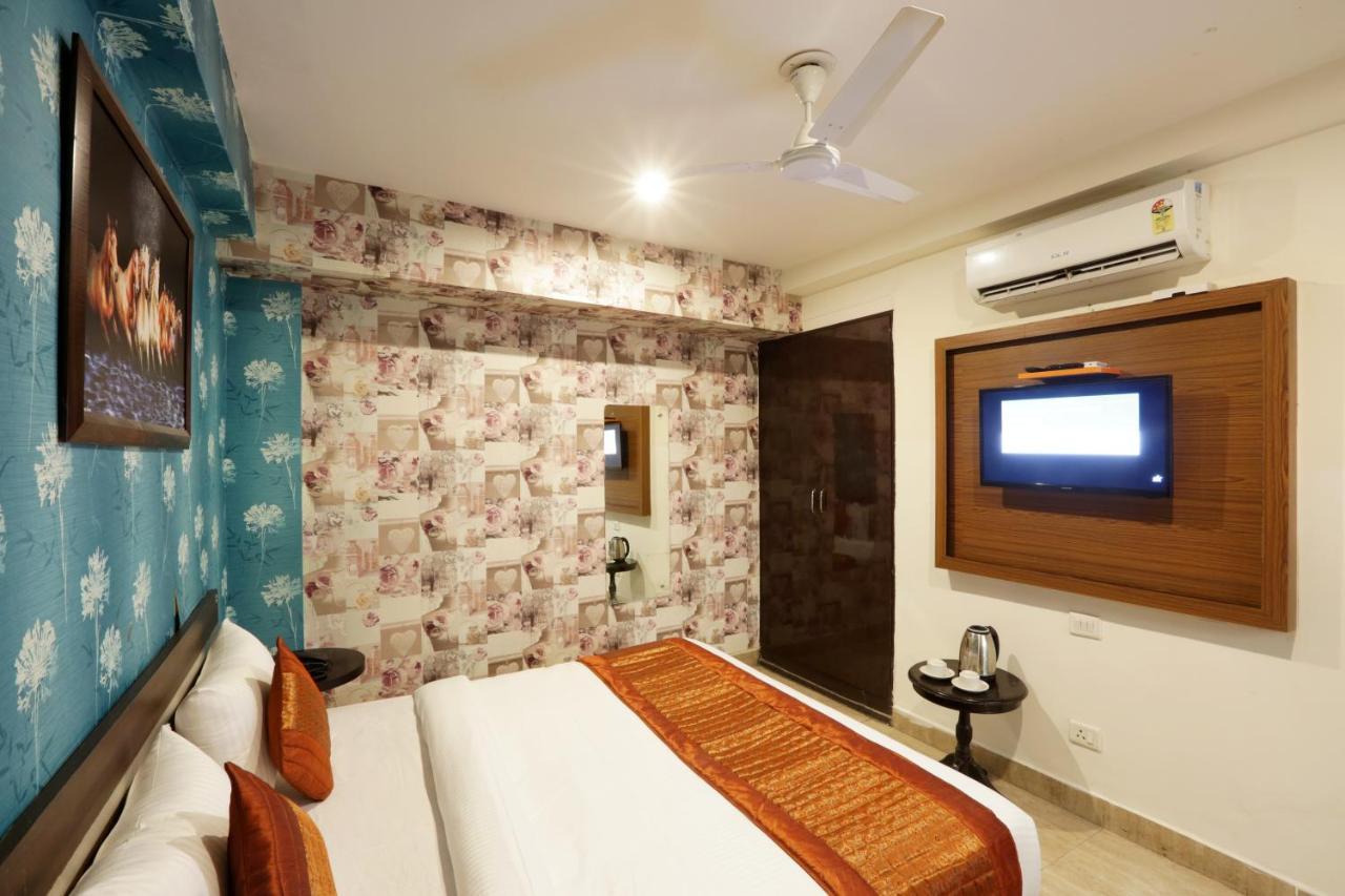 Airport Hotel Gulshan Deluxe Palace New Delhi Extérieur photo