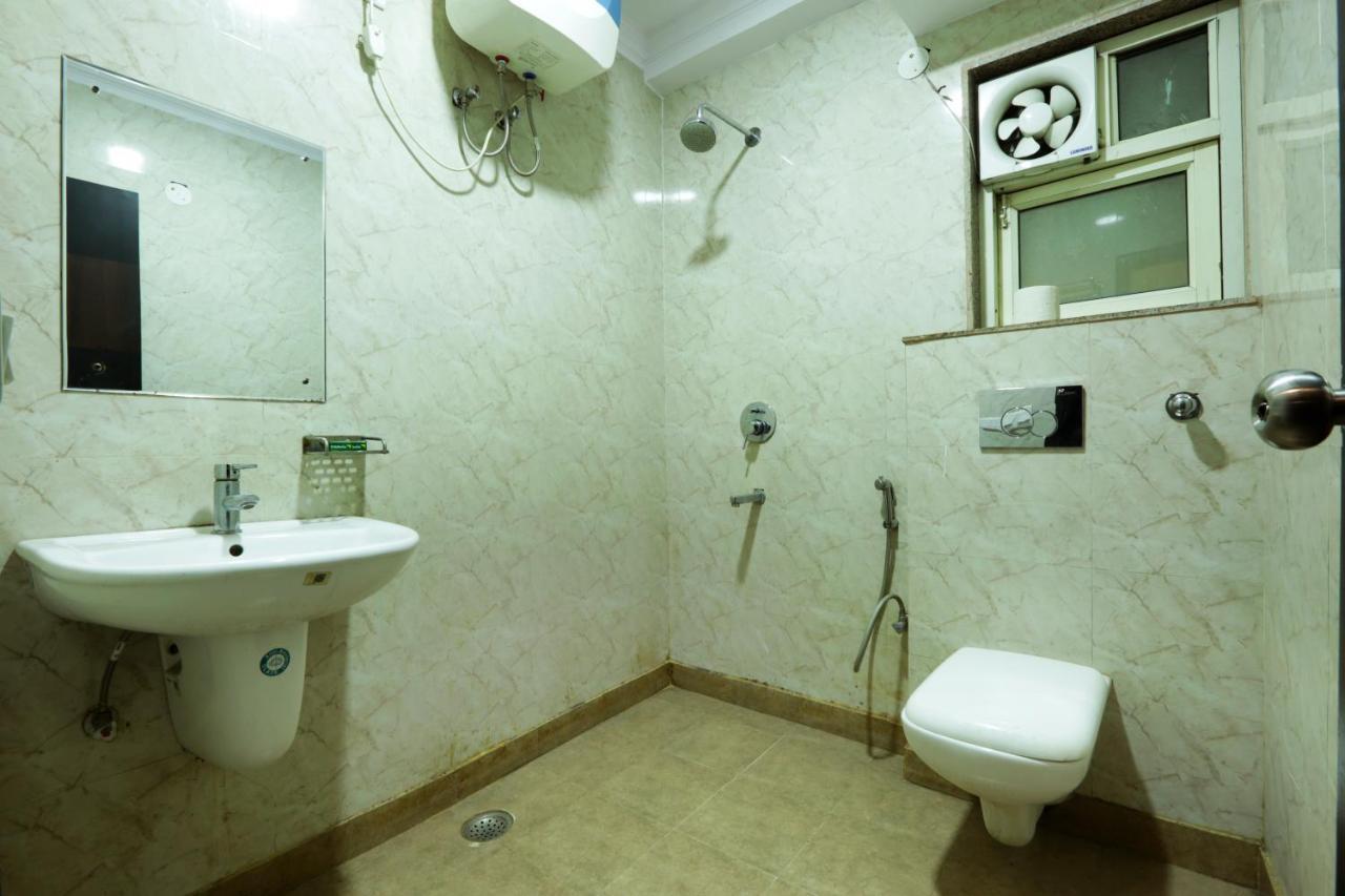 Airport Hotel Gulshan Deluxe Palace New Delhi Extérieur photo