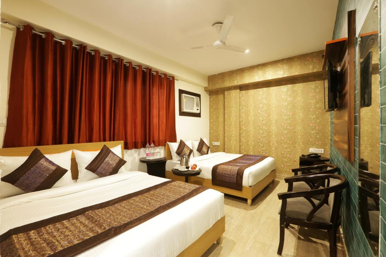 Airport Hotel Gulshan Deluxe Palace New Delhi Extérieur photo